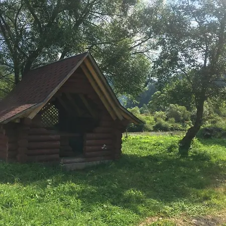 Котедж Біля Річки Kelechin Exterior photo